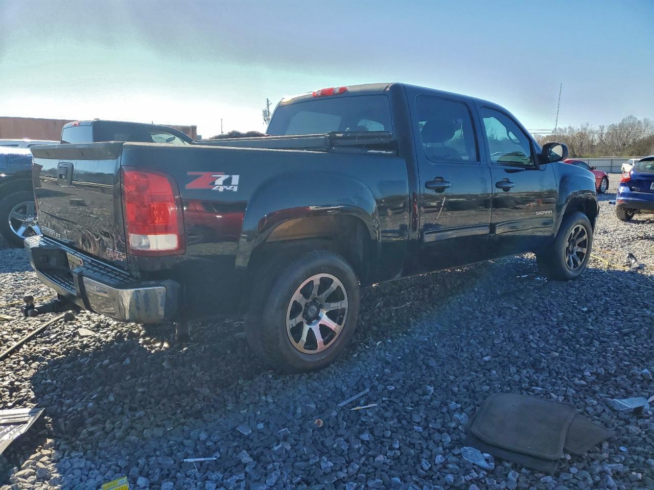 2011 GMC SIERRA K1500 SLT photo 7