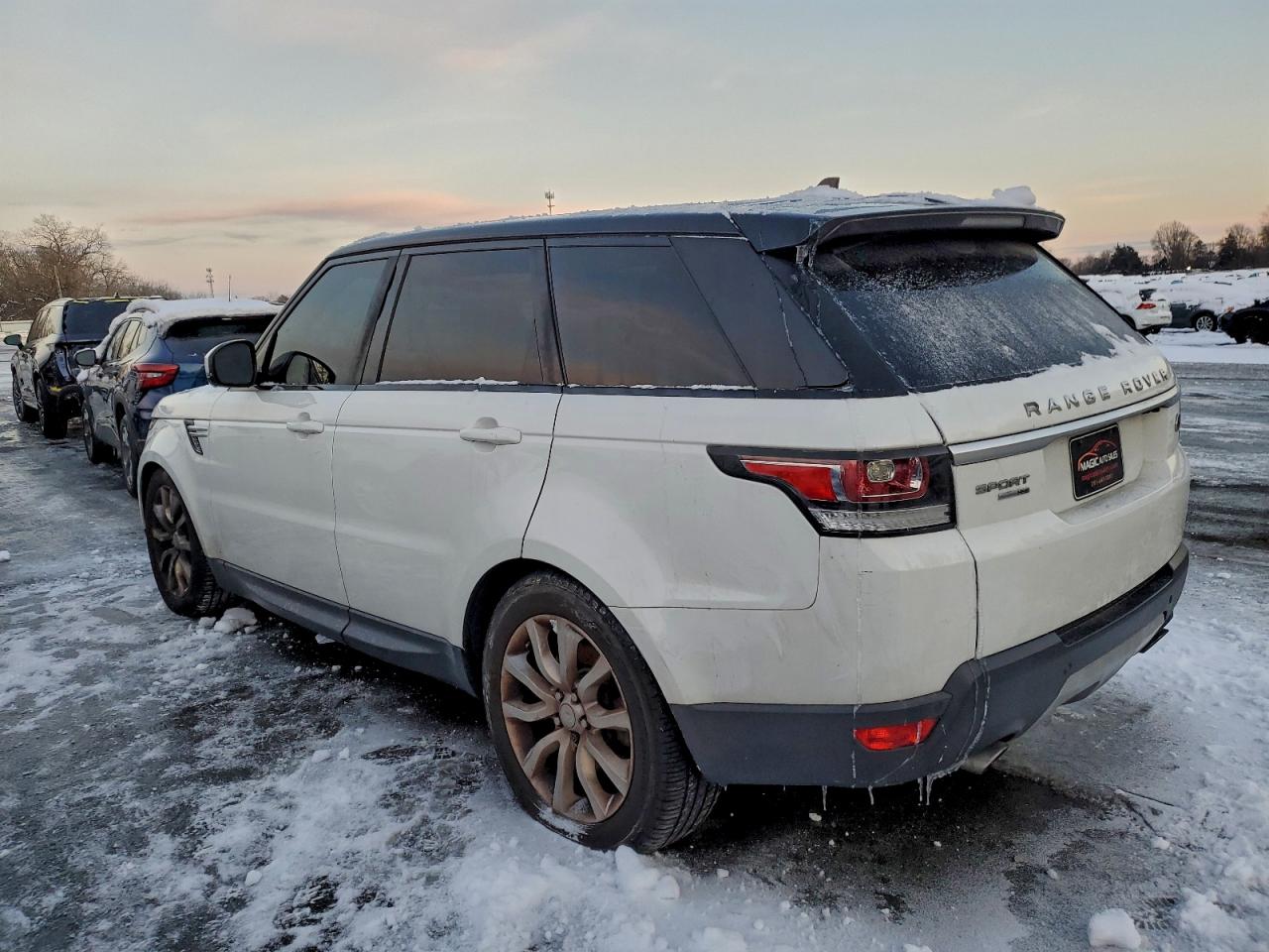 2016 LAND ROVER RANGE ROVER SPORT HSE photo 2