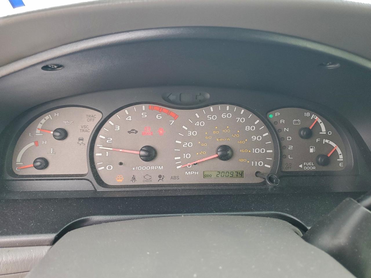 2004 TOYOTA SEQUOIA LIMITED photo 33