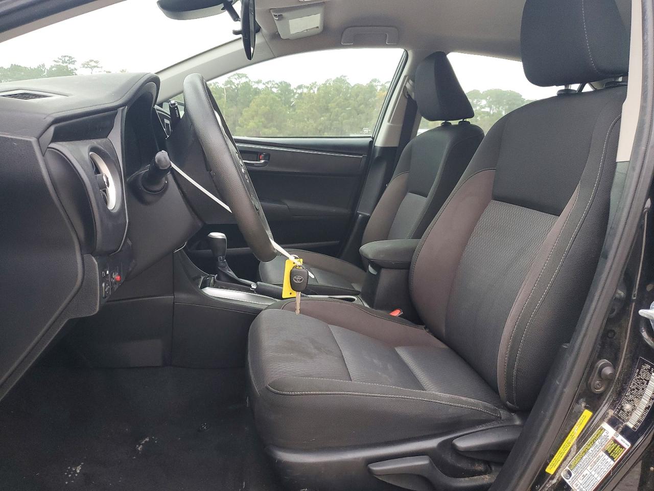 2018 TOYOTA COROLLA LE photo 7