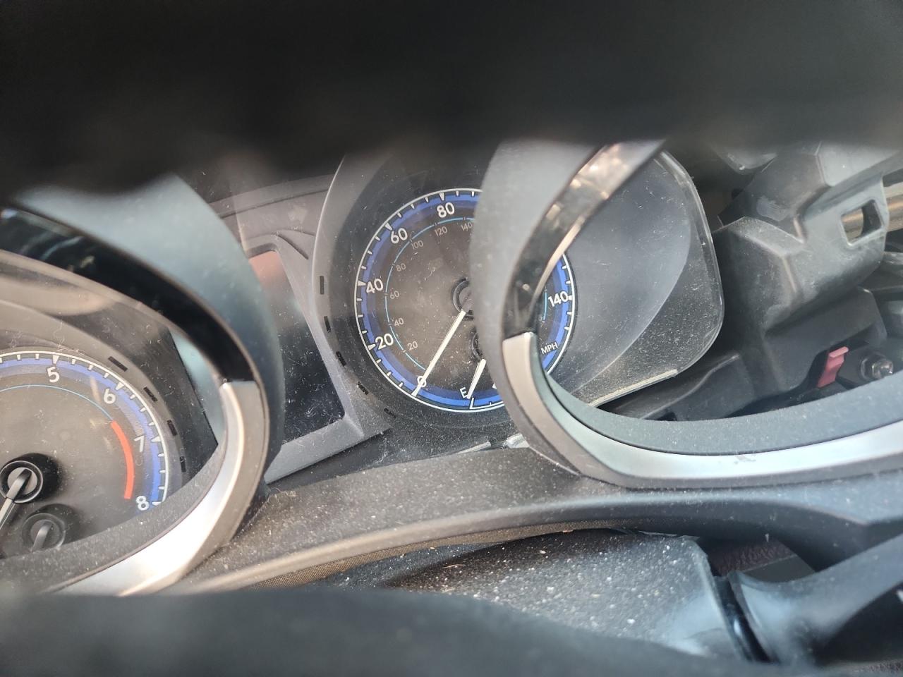 2014 TOYOTA COROLLA L photo 17