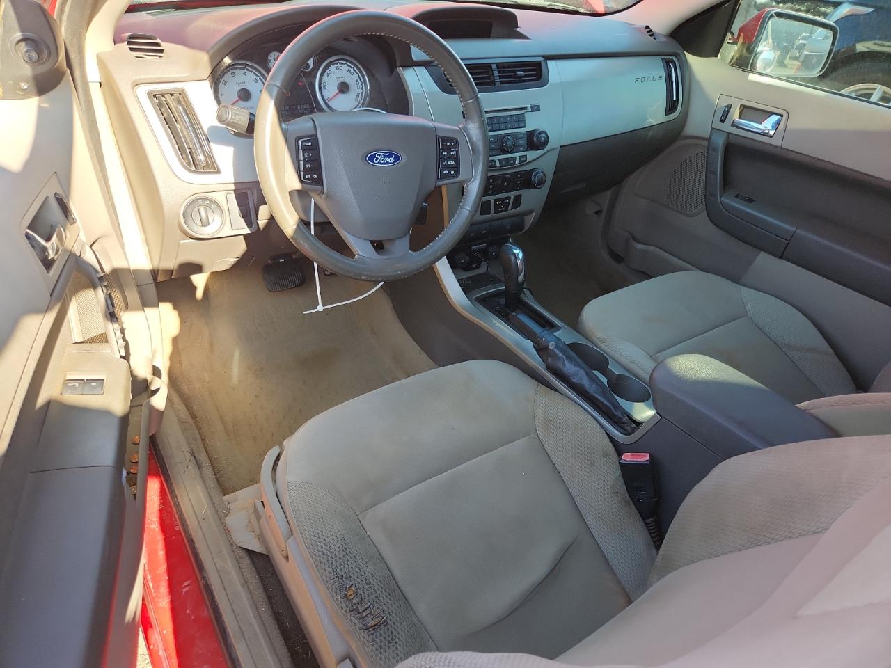 2008 FORD FOCUS SE photo 8