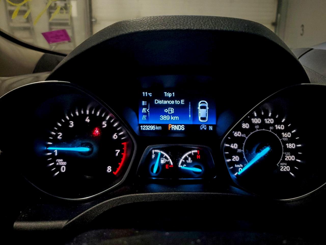2017 FORD ESCAPE TITANIUM photo 9