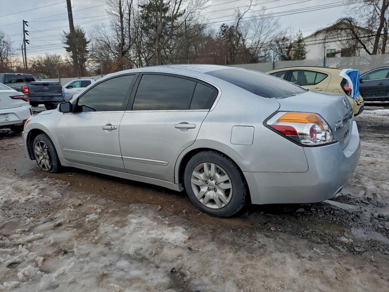 2011 NISSAN ALTIMA BASE photo 2