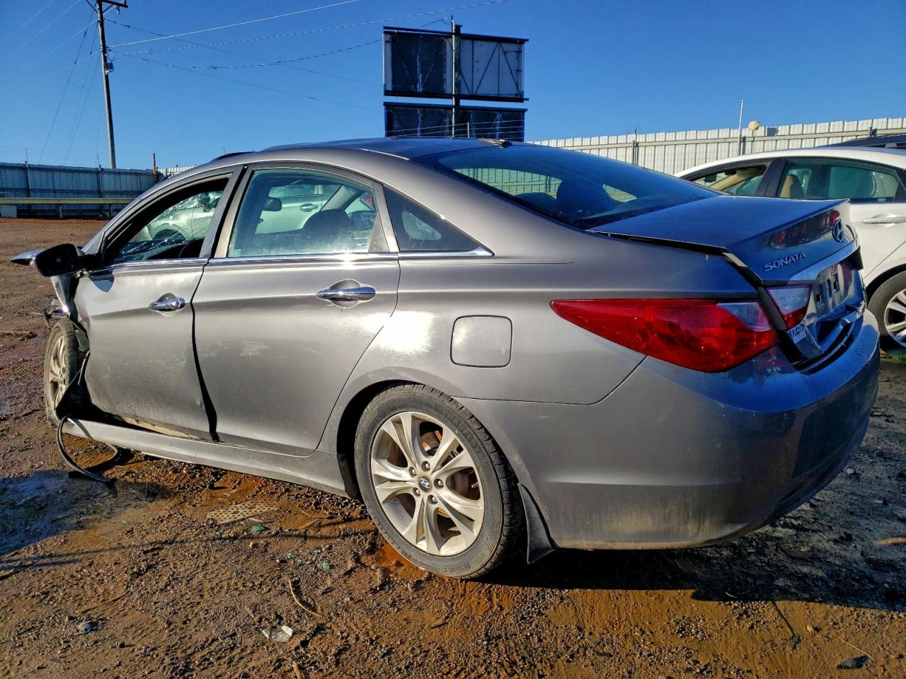 2011 HYUNDAI SONATA SE photo 2