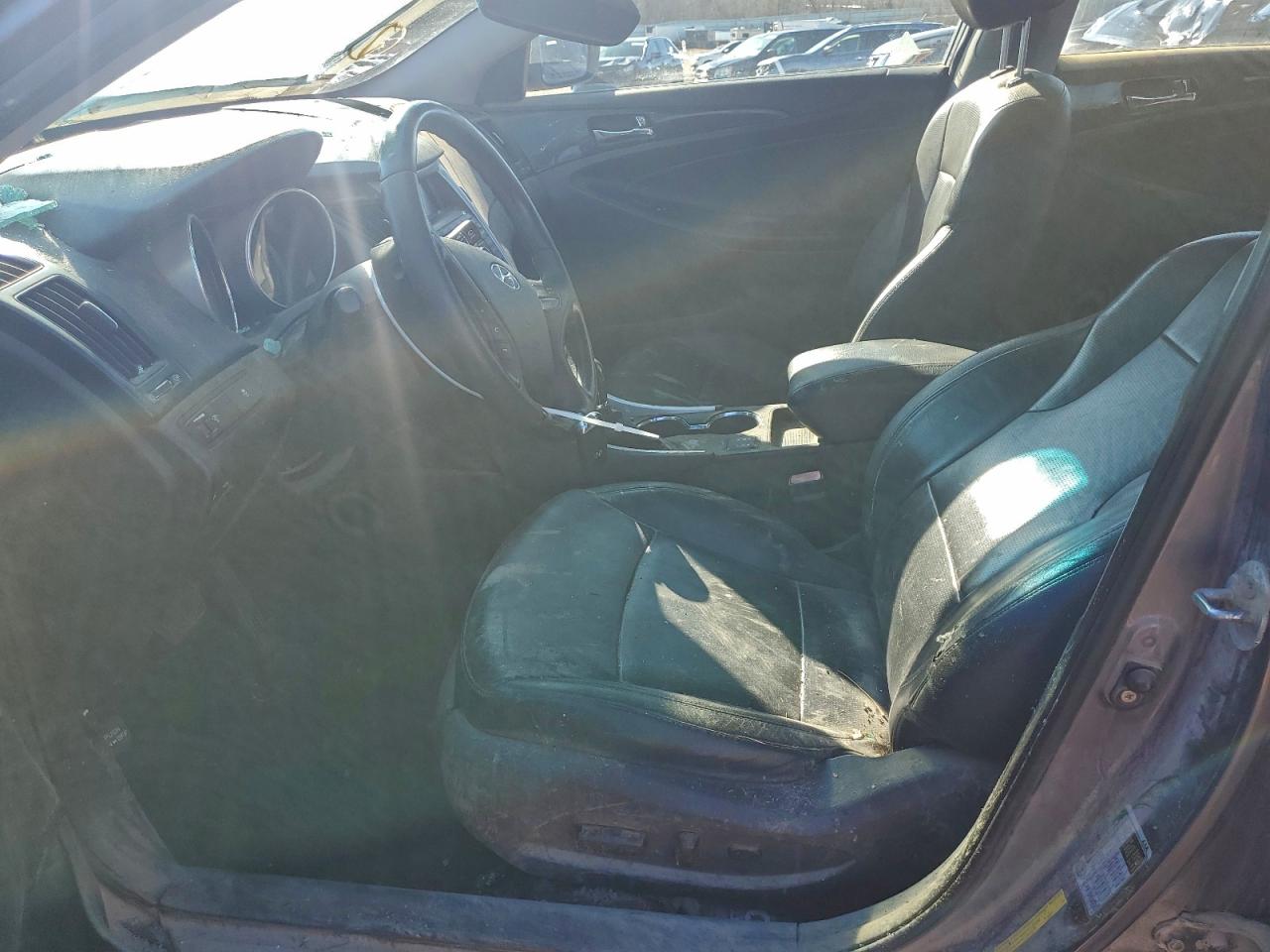 2011 HYUNDAI SONATA SE photo 7