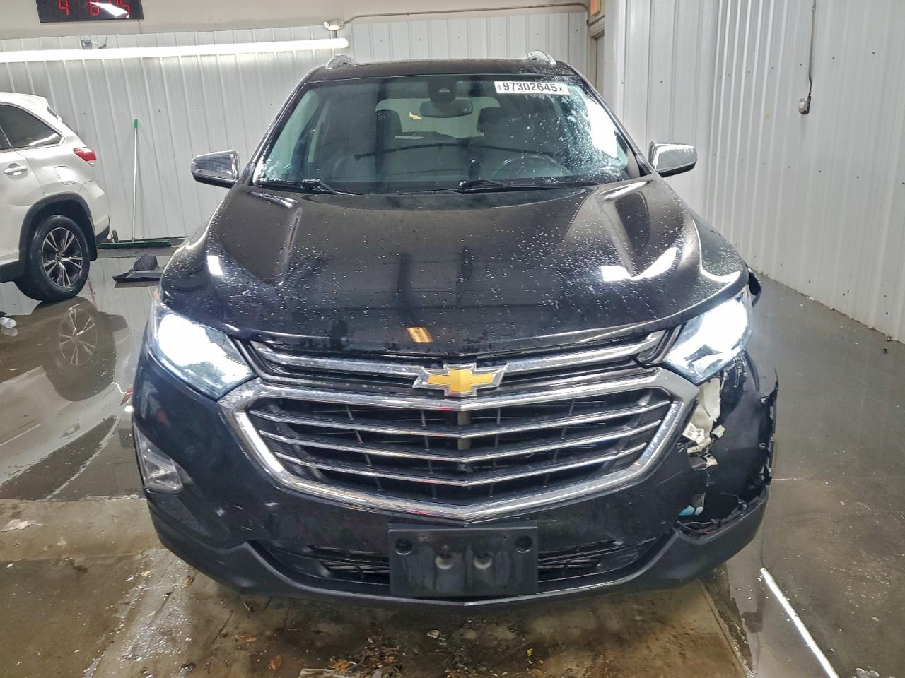 2018 CHEVROLET EQUINOX PREMIER photo 5