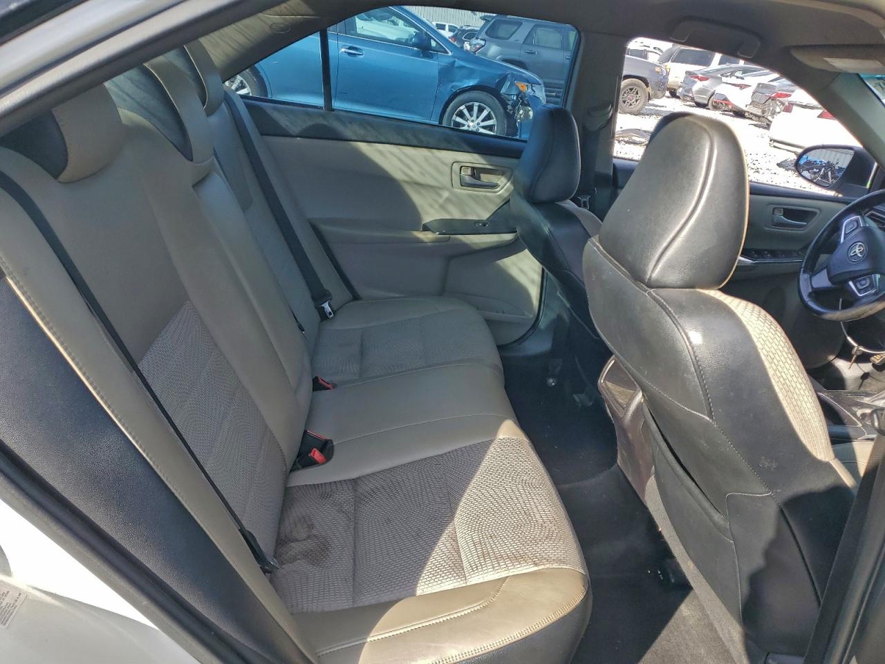 2016 TOYOTA CAMRY LE photo 10