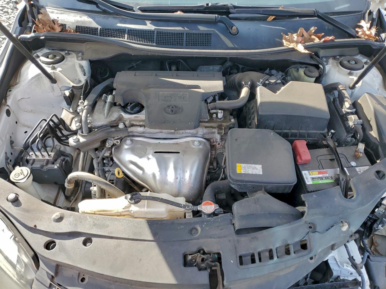 2016 TOYOTA CAMRY LE photo 11
