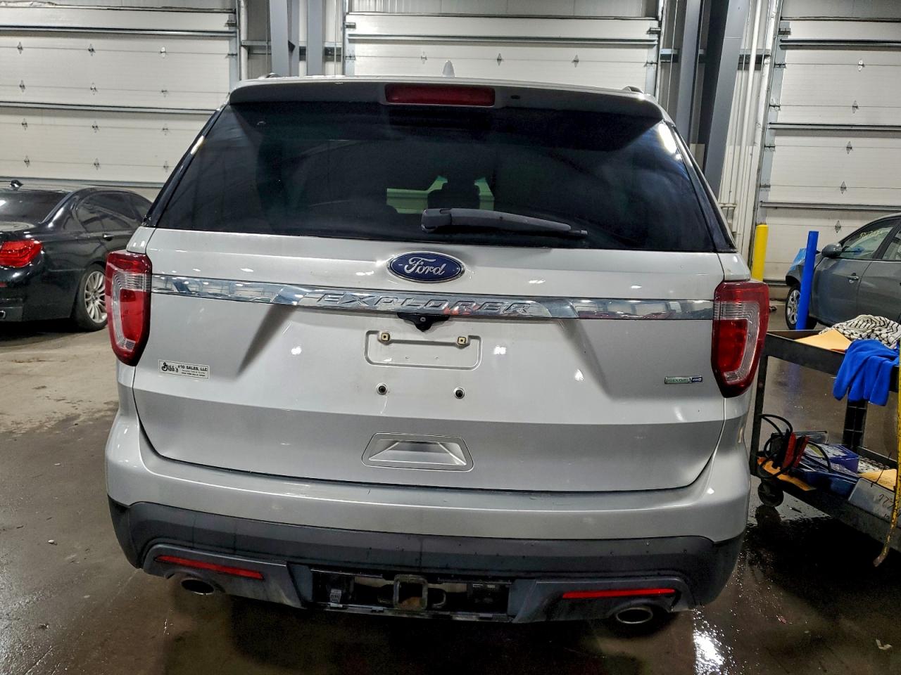 2016 FORD EXPLORER photo 11