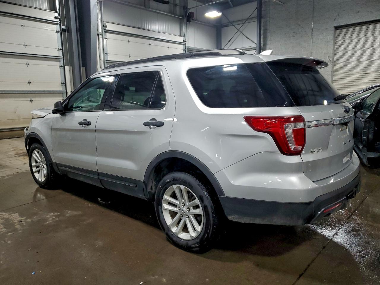 2016 FORD EXPLORER photo 3