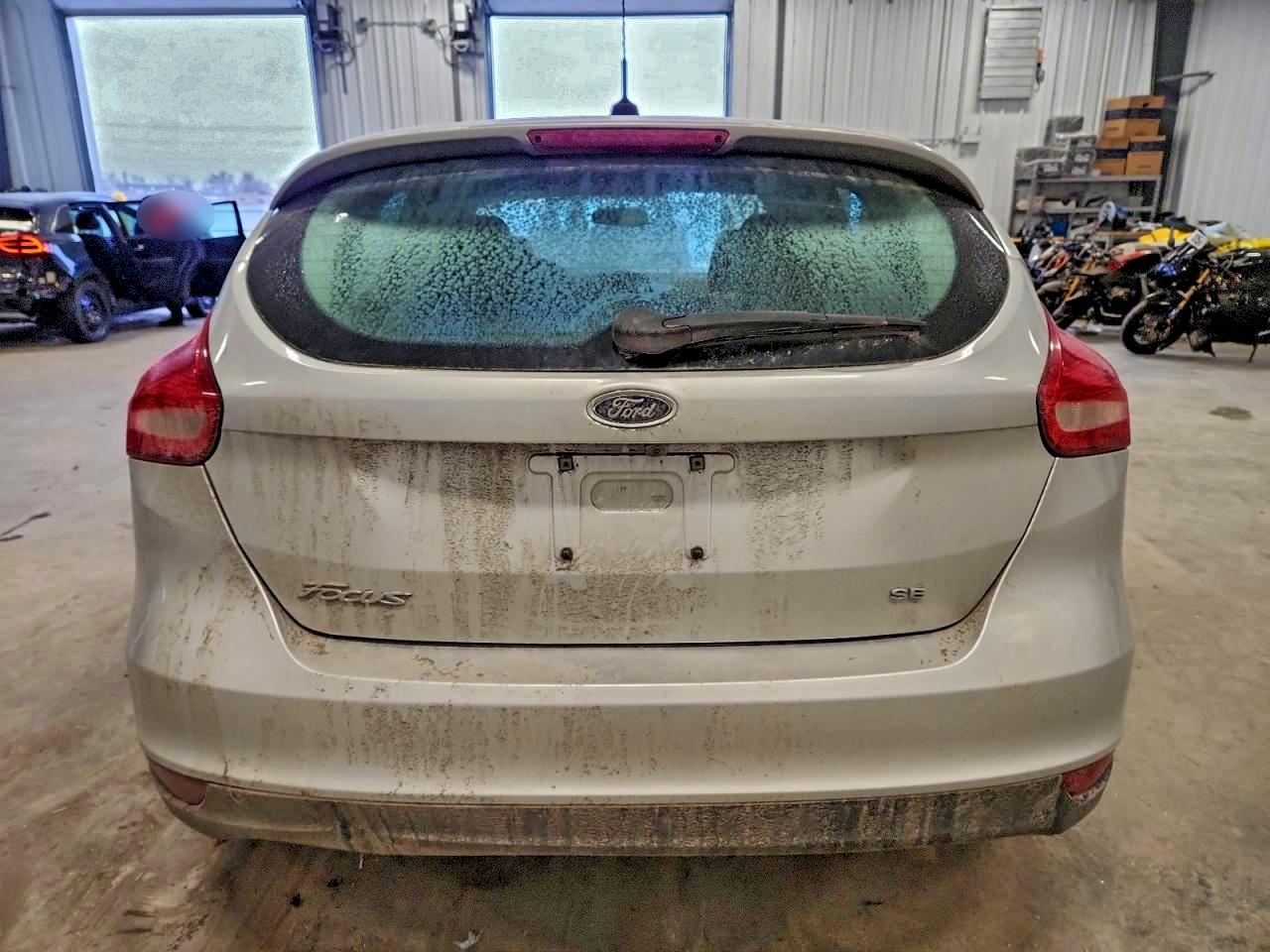 2018 FORD FOCUS SE photo 6