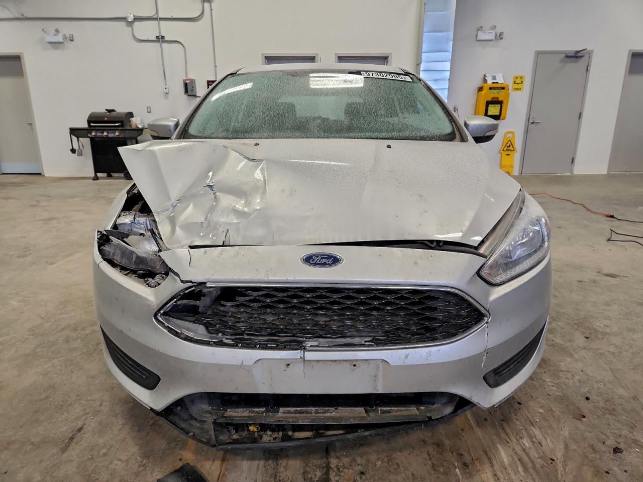 2018 FORD FOCUS SE photo 5