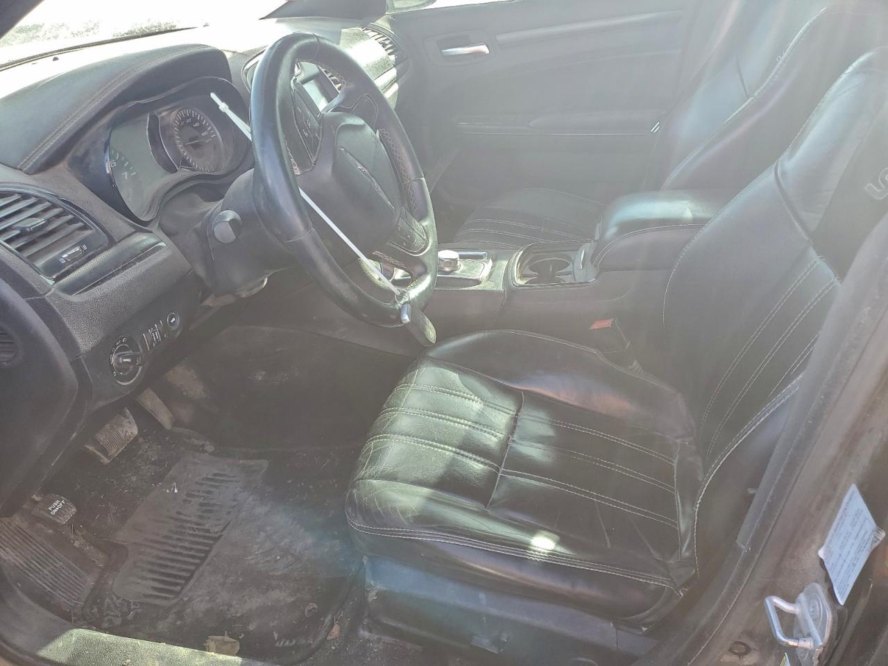2016 CHRYSLER 300 S photo 19