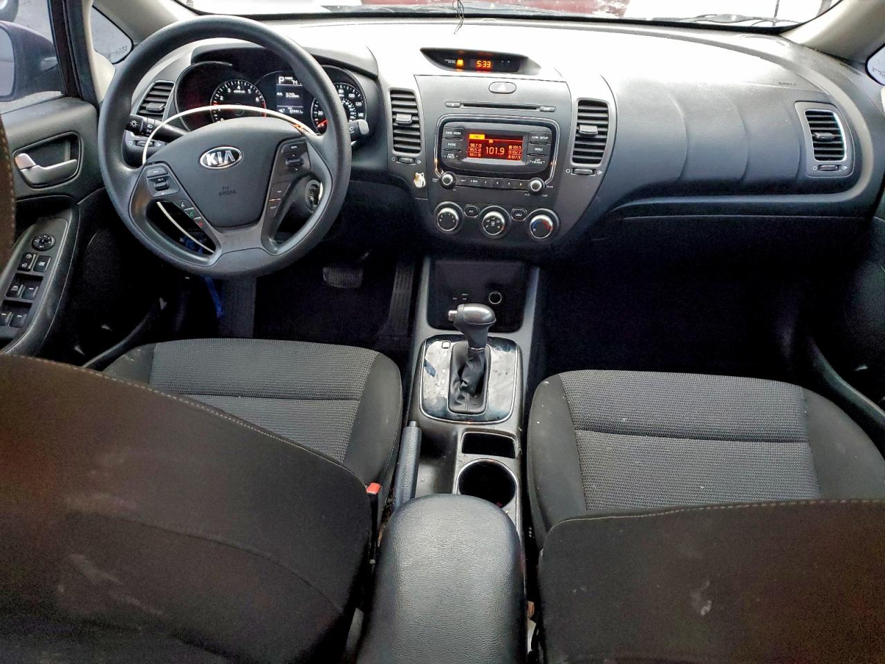2017 KIA FORTE LX photo 22
