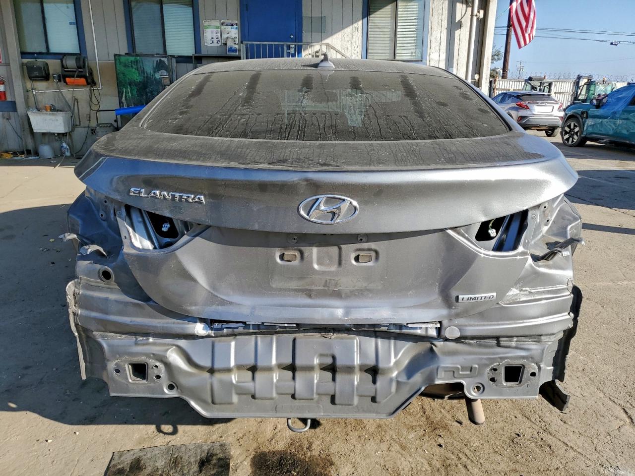 2014 HYUNDAI ELANTRA SE photo 6