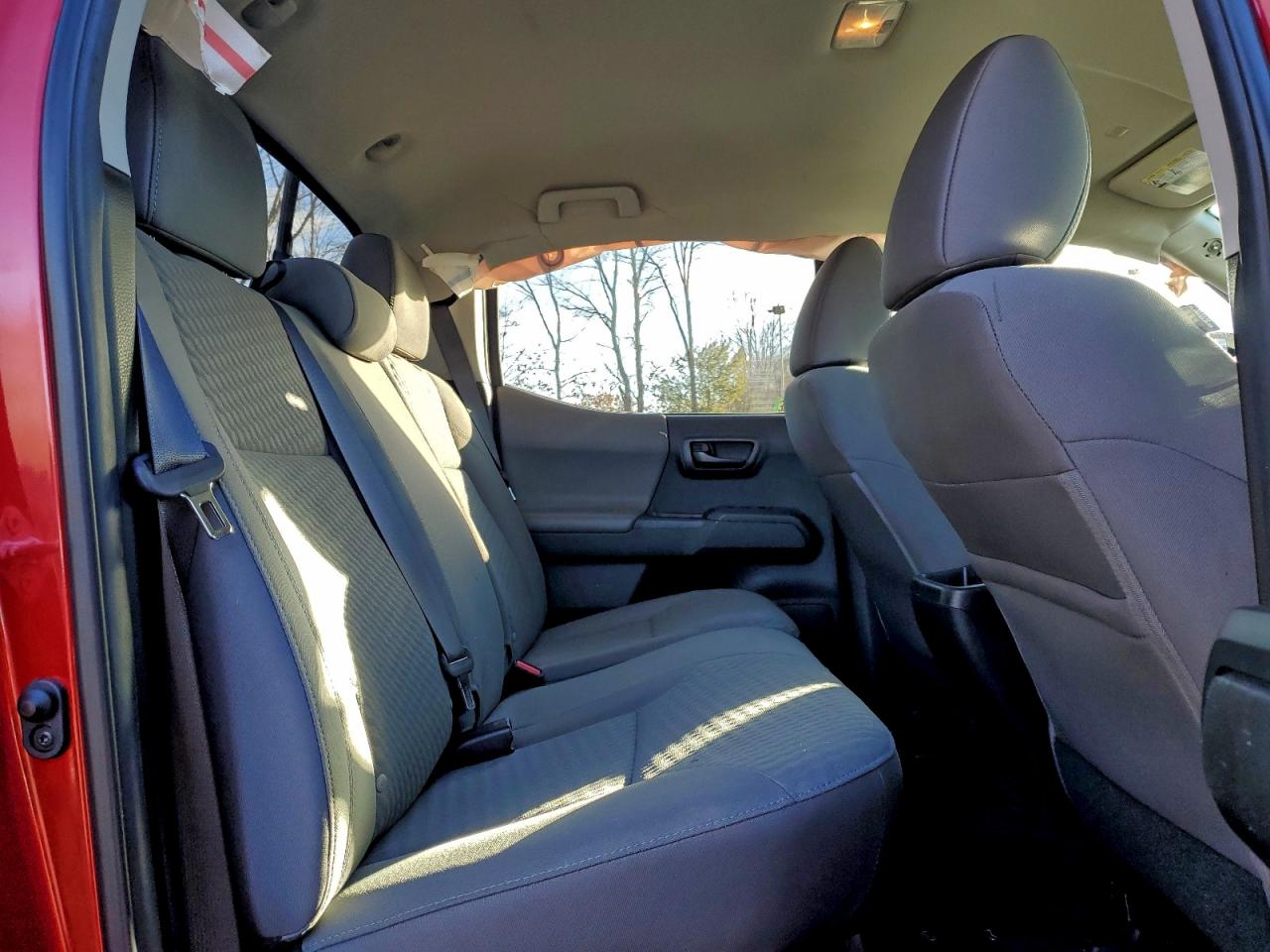 2022 TOYOTA TACOMA DOUBLE CAB photo 10