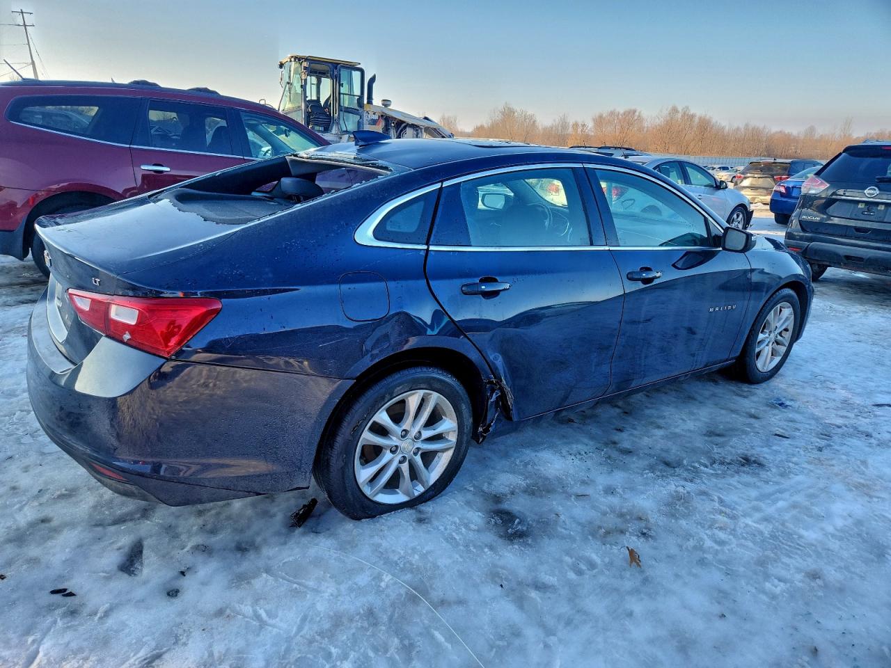 2016 CHEVROLET MALIBU LT photo 3