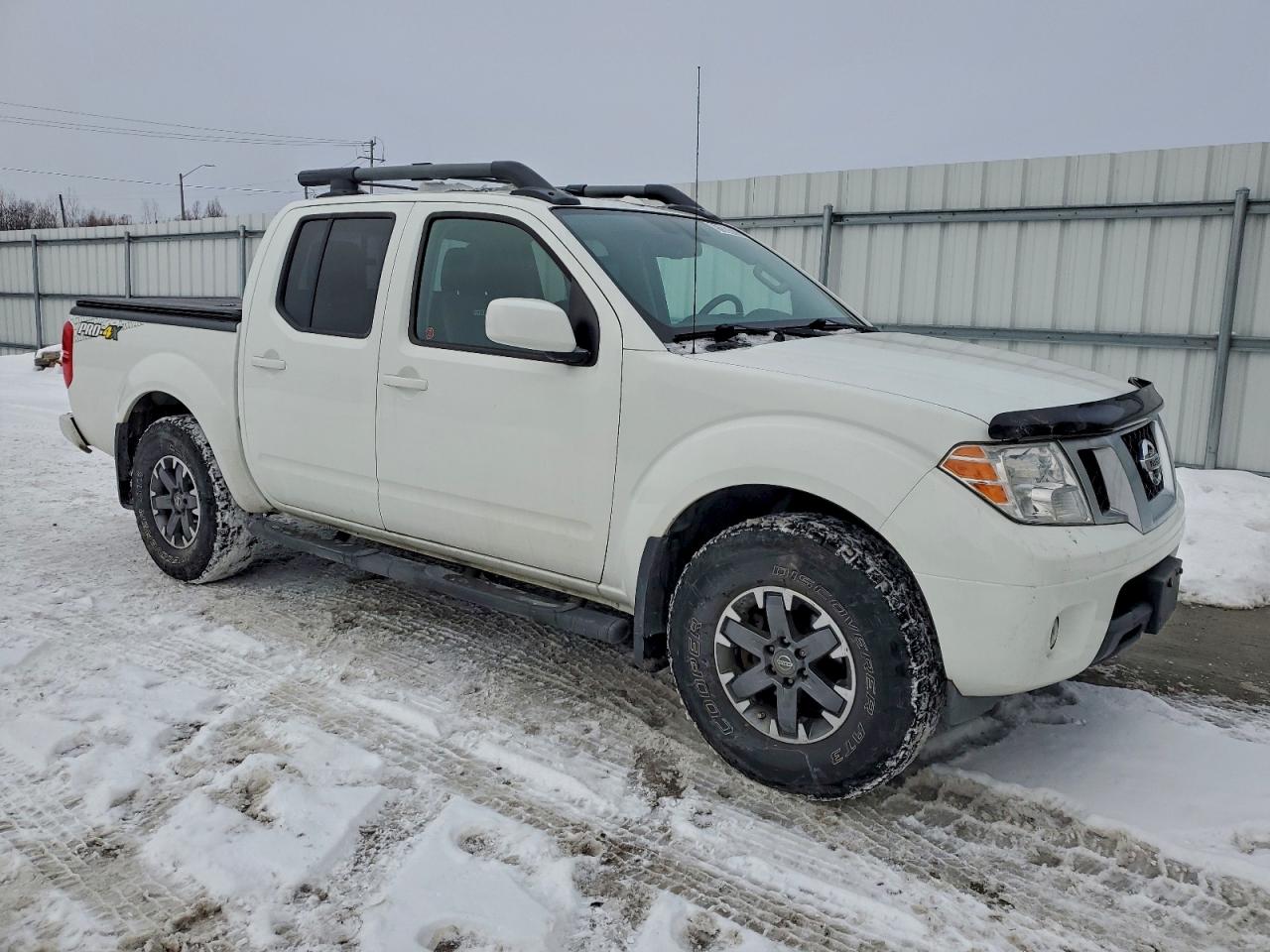 2017 NISSAN FRONTIER S photo 4