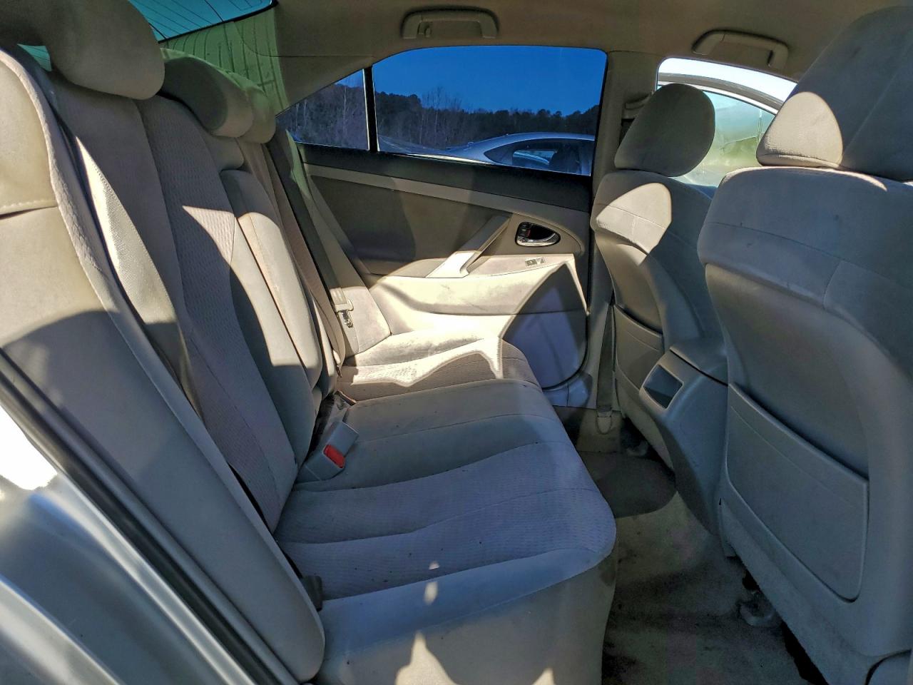 2010 TOYOTA CAMRY BASE photo 19
