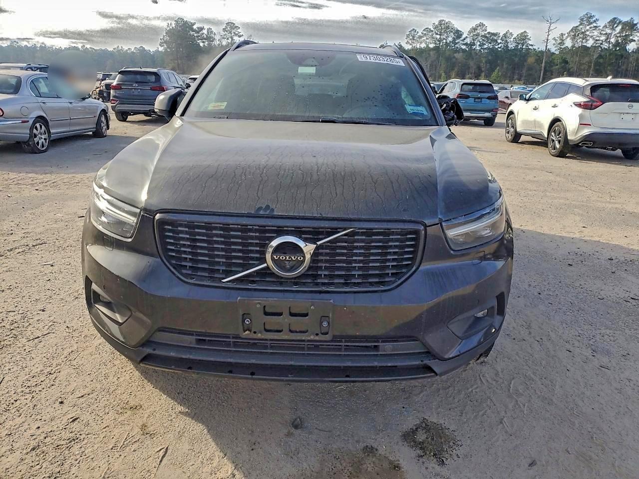 2020 VOLVO XC40 T5 R-DESIGN photo 9