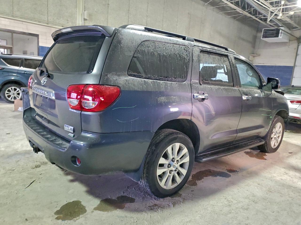 2017 TOYOTA SEQUOIA PLATINUM photo 5