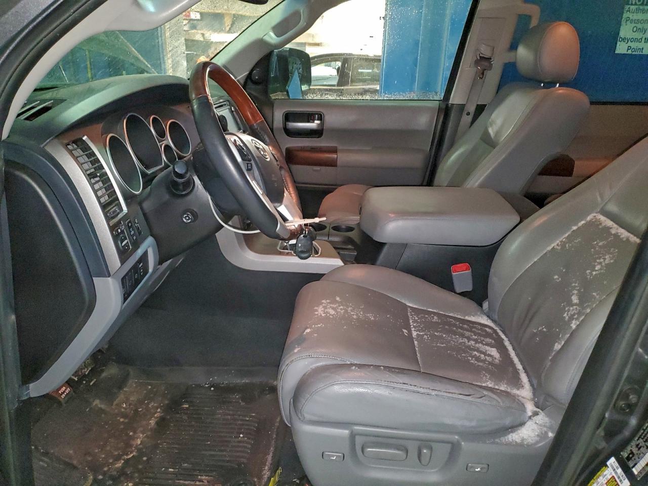 2017 TOYOTA SEQUOIA PLATINUM photo 13