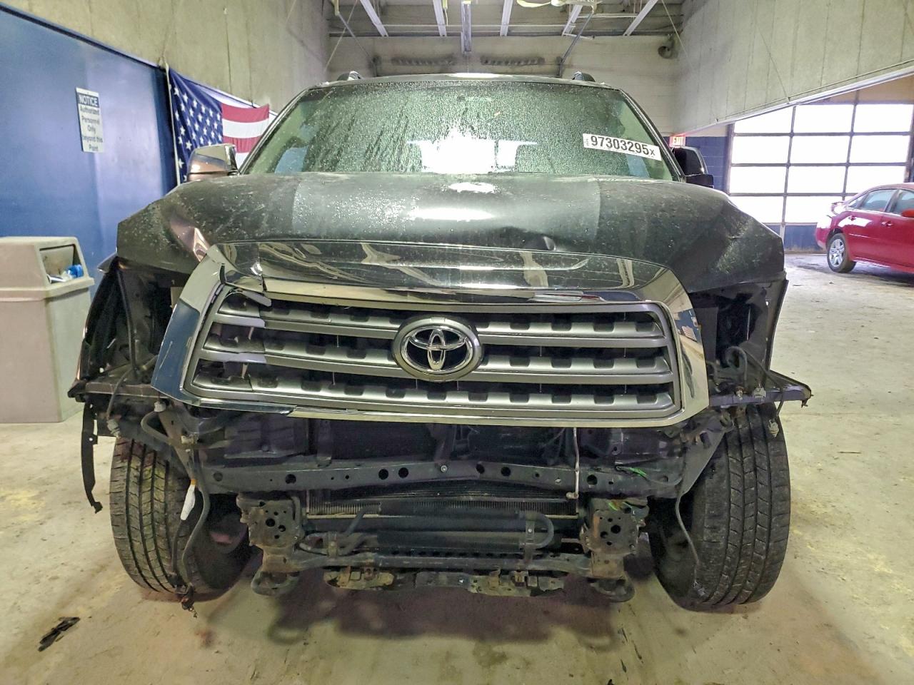 2017 TOYOTA SEQUOIA PLATINUM photo 9