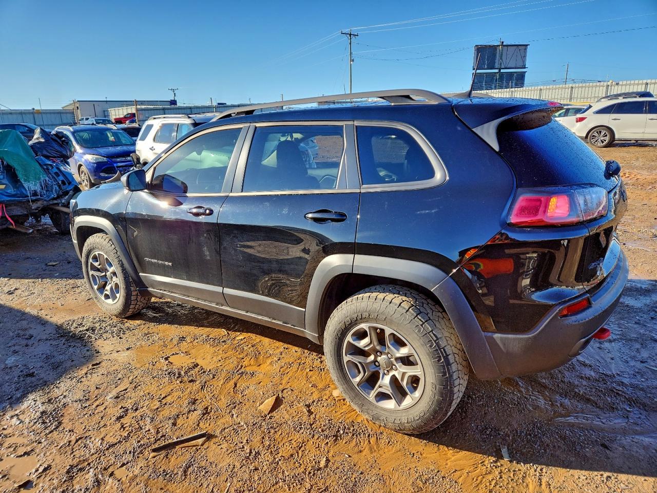 2021 JEEP CHEROKEE TRAILHAWK photo 3