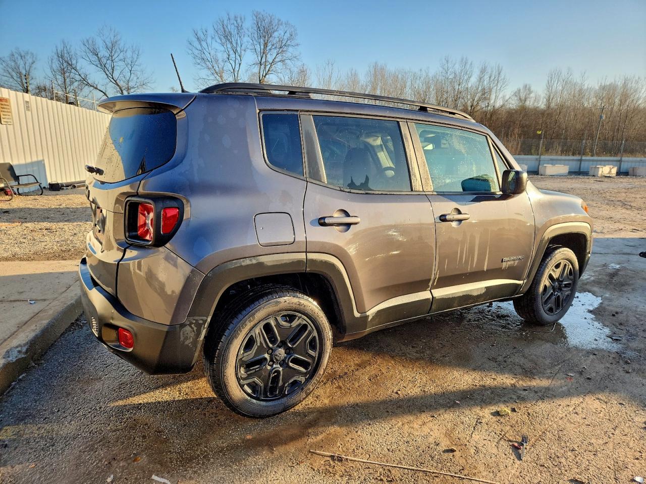 2019 JEEP RENEGADE SPORT photo 3