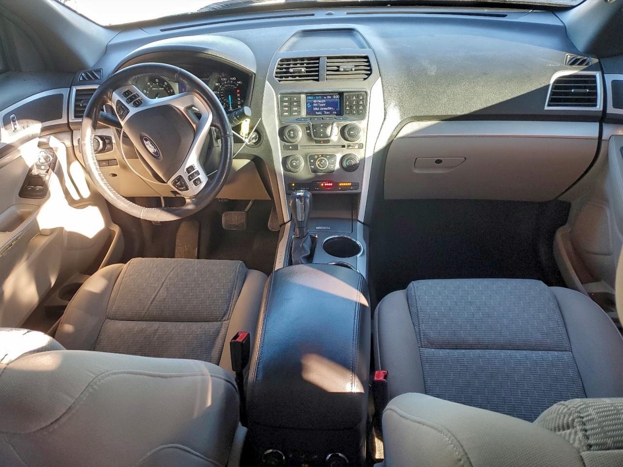 2013 FORD EXPLORER XLT photo 8