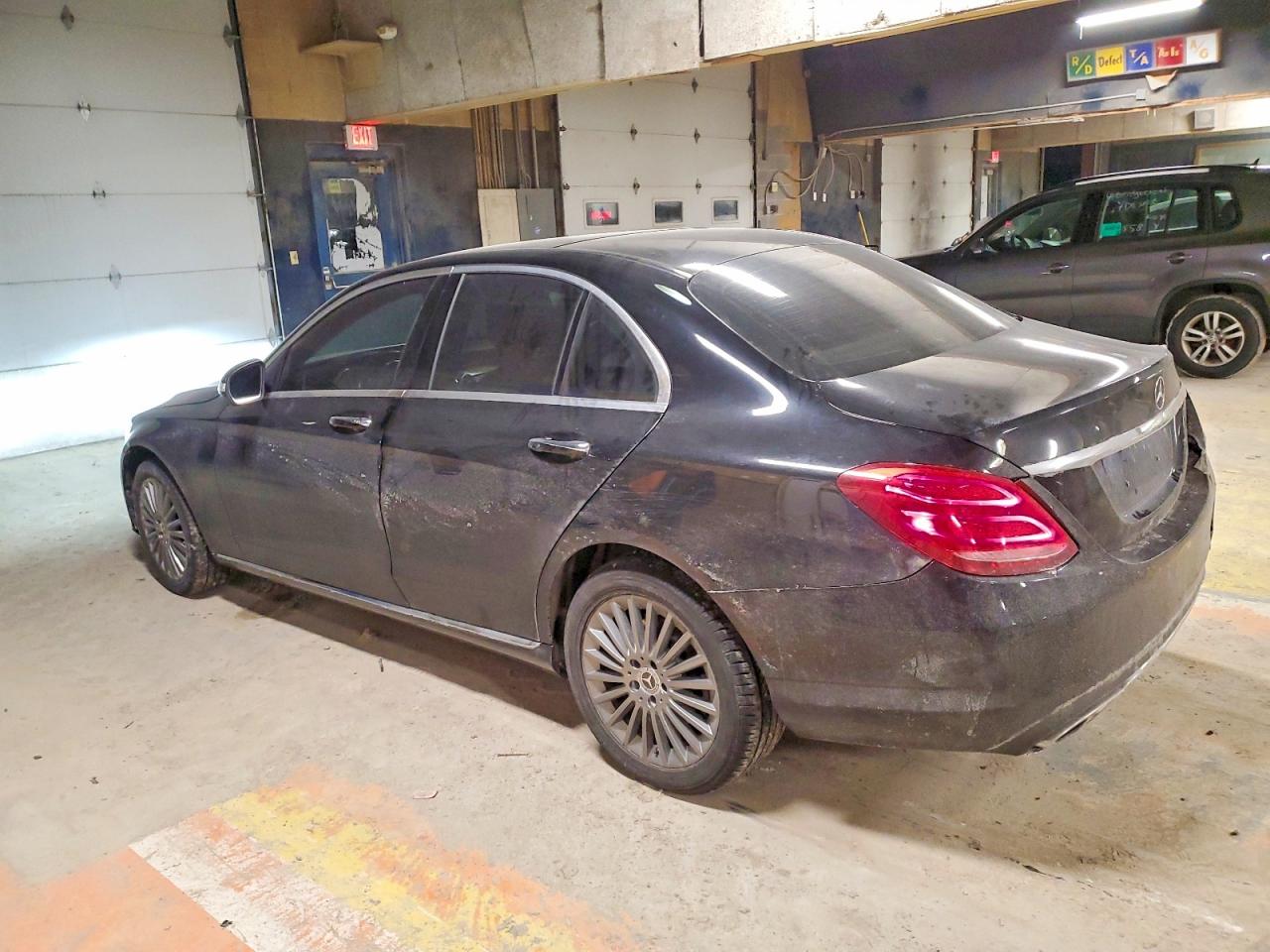 2015 MERCEDES-BENZ C 300 4MATIC photo 2