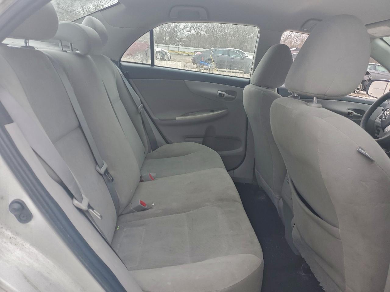 2012 TOYOTA COROLLA BASE photo 10