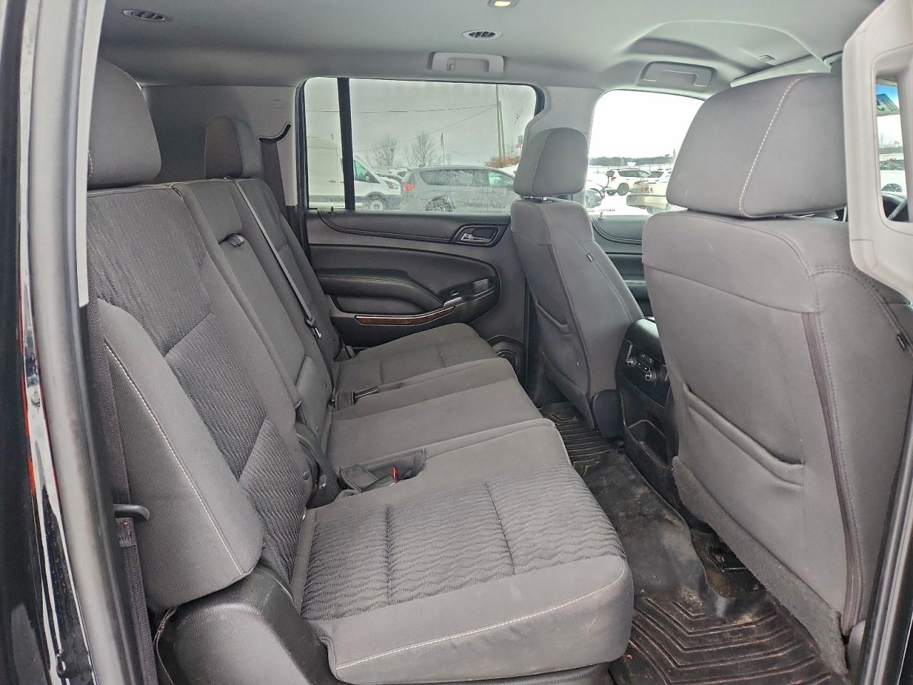 2018 CHEVROLET SUBURBAN K1500 LS photo 11