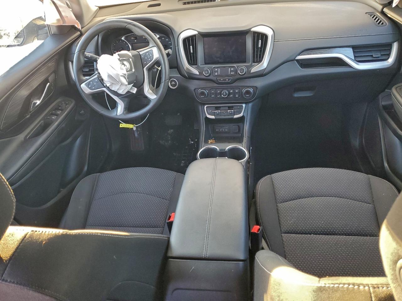 2024 GMC TERRAIN SLE photo 22