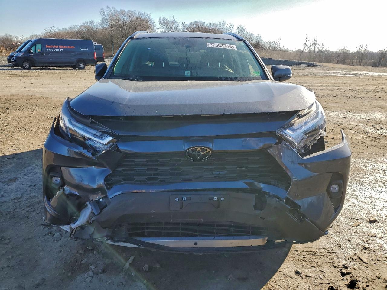 2025 TOYOTA RAV4 XLE PREMIUM photo 13