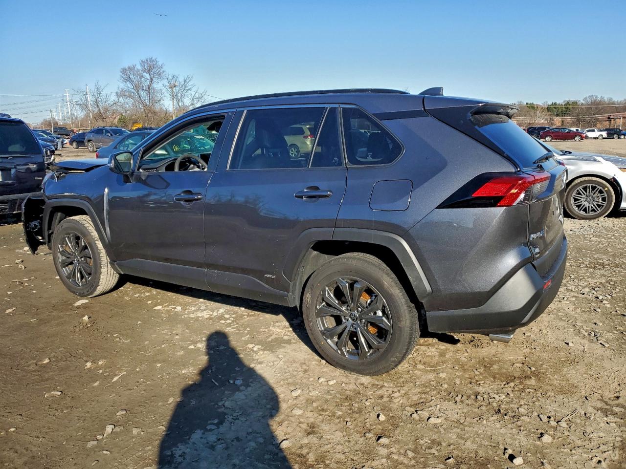 2025 TOYOTA RAV4 XLE PREMIUM photo 4