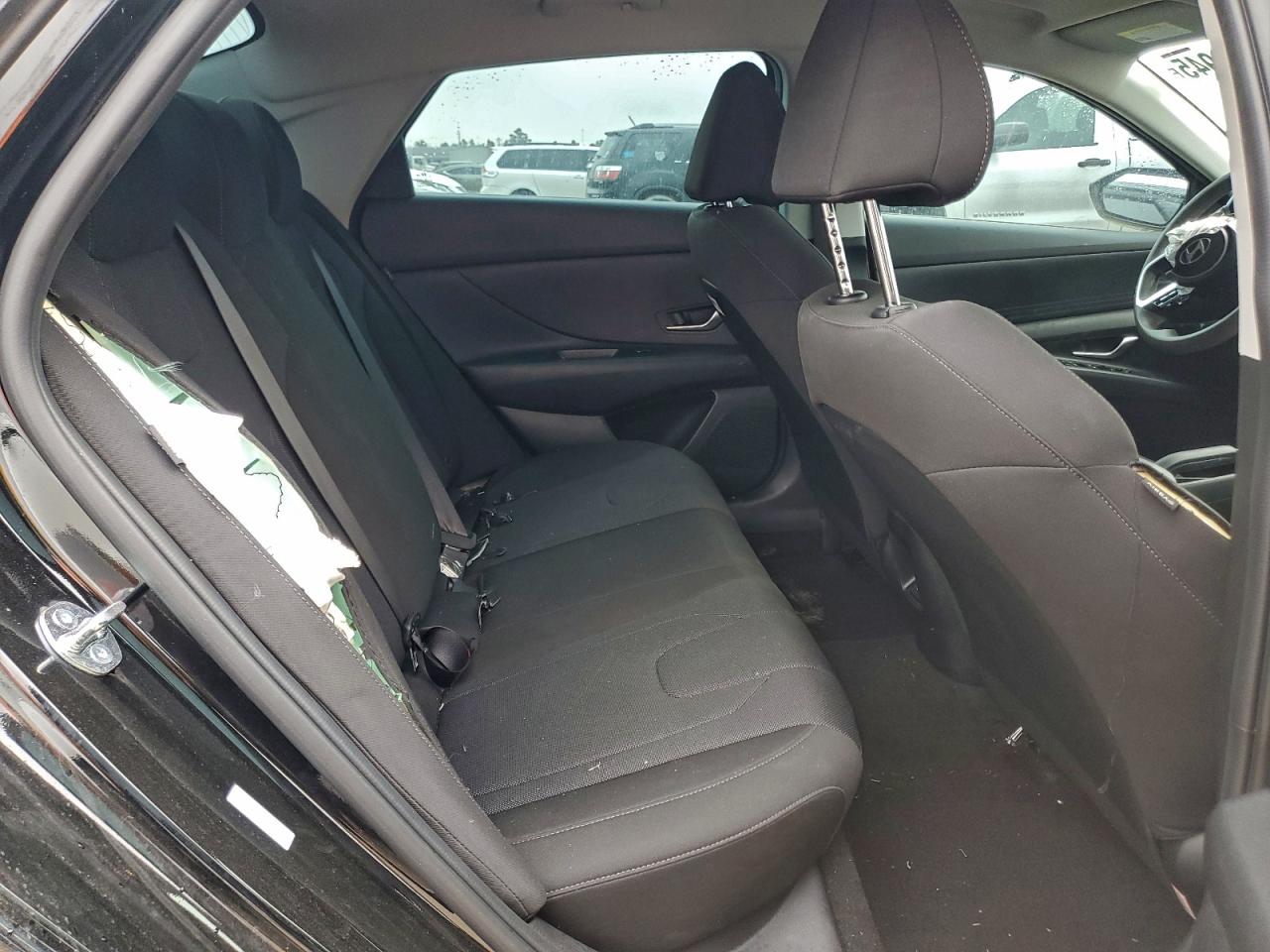 2025 HYUNDAI ELANTRA SE photo 19