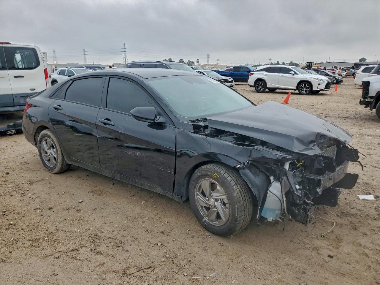 2025 HYUNDAI ELANTRA SE photo 7