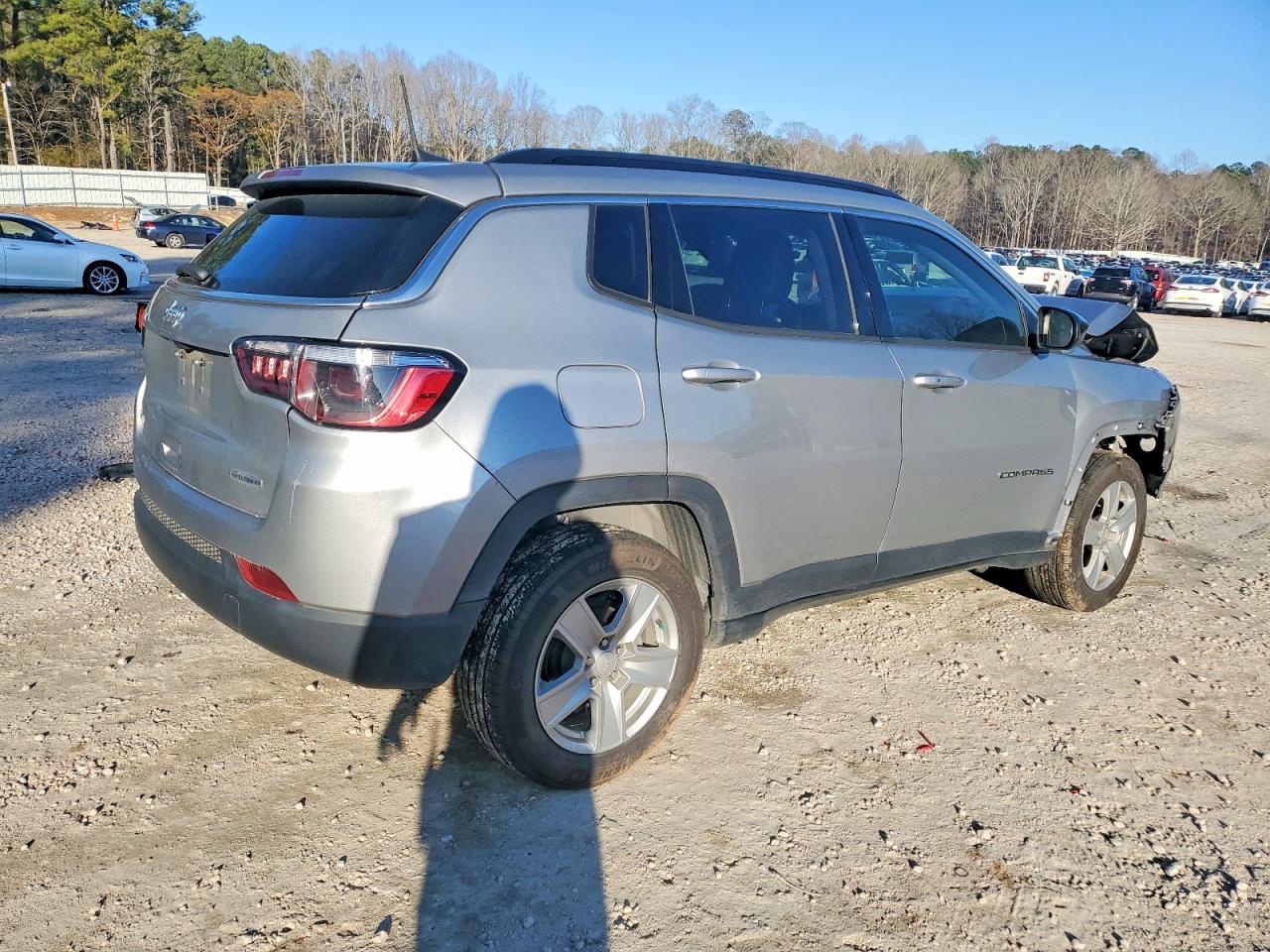 2022 JEEP COMPASS LATITUDE photo 3