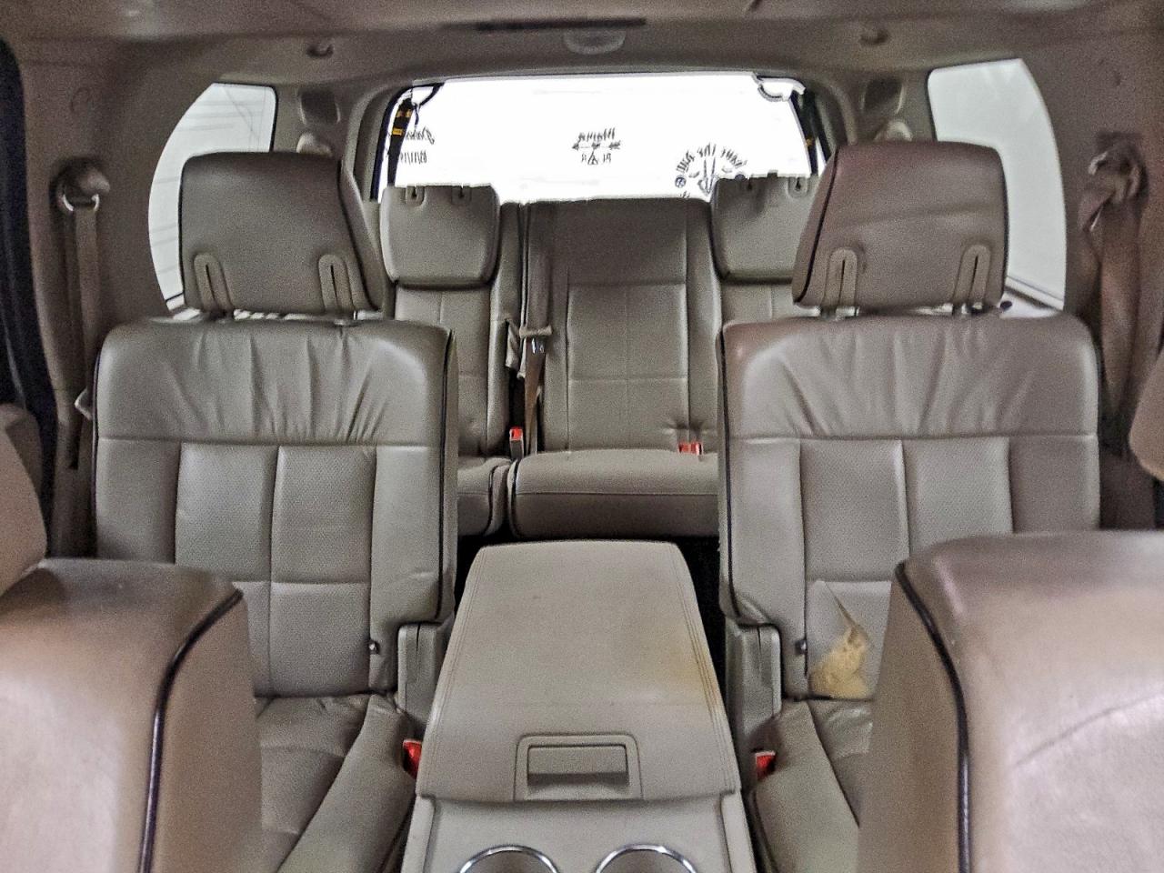 2009 LINCOLN NAVIGATOR photo 19