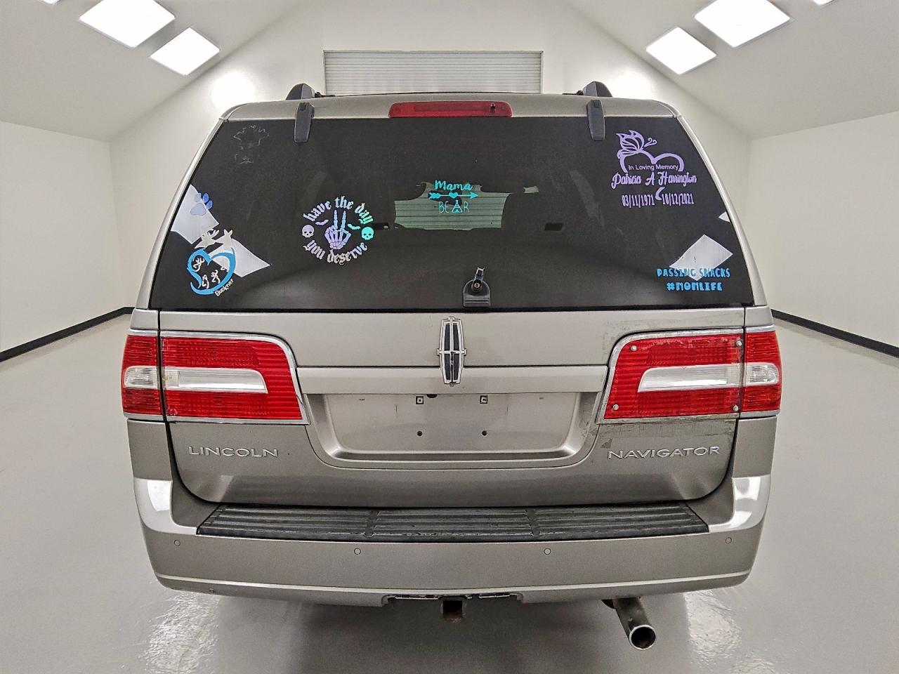 2009 LINCOLN NAVIGATOR photo 11