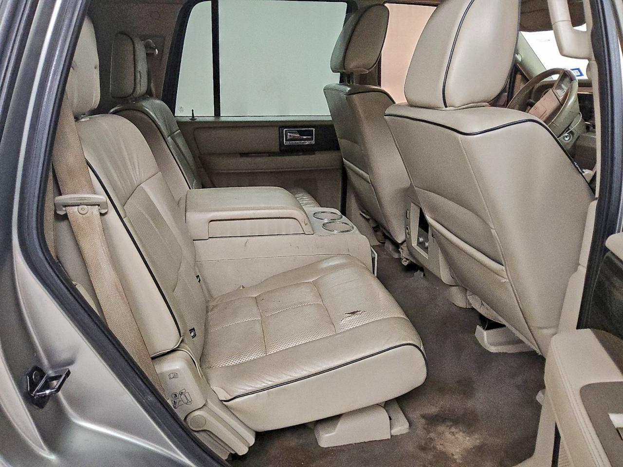 2009 LINCOLN NAVIGATOR photo 21