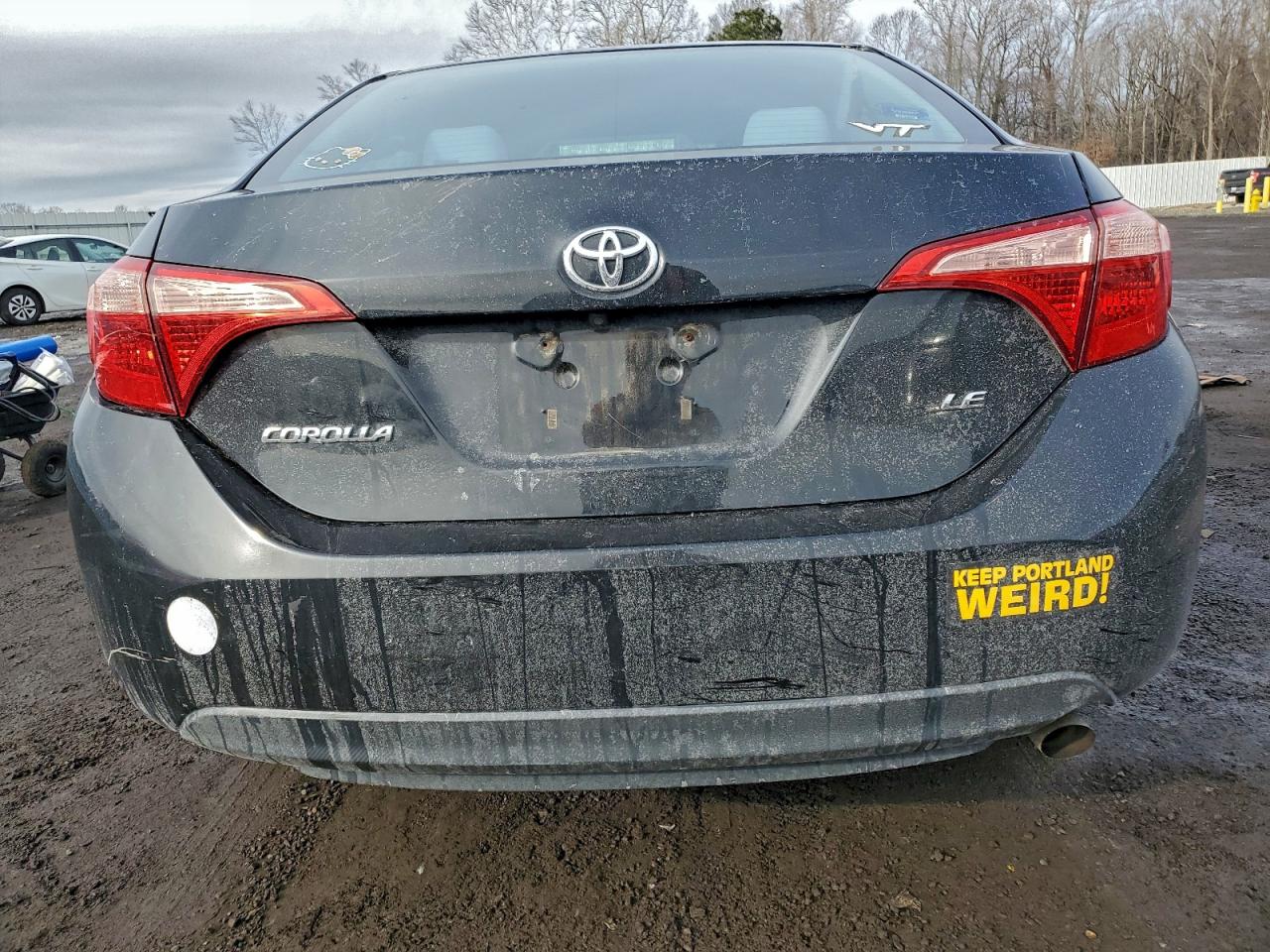 2018 TOYOTA COROLLA L photo 11