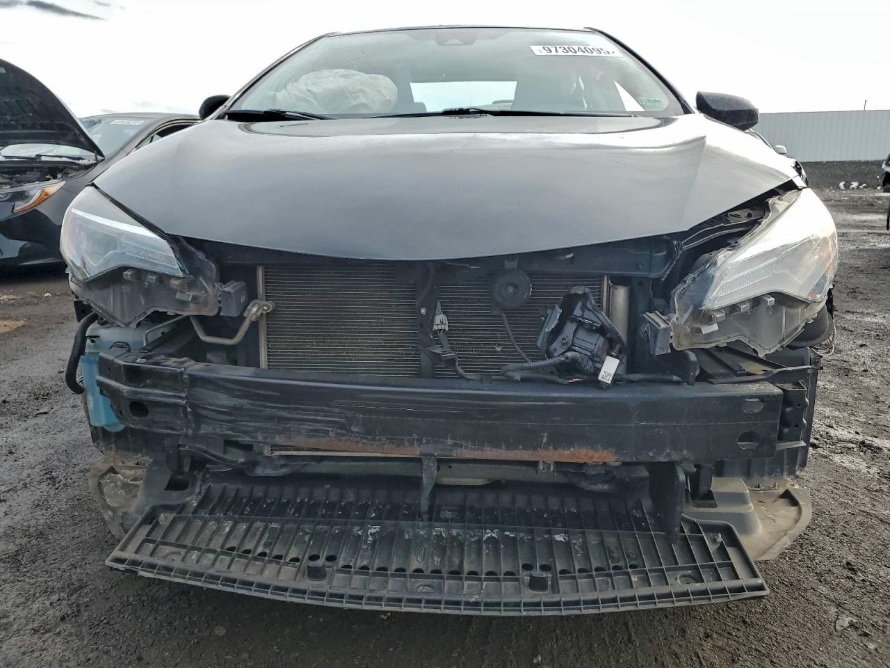 2018 TOYOTA COROLLA L photo 9