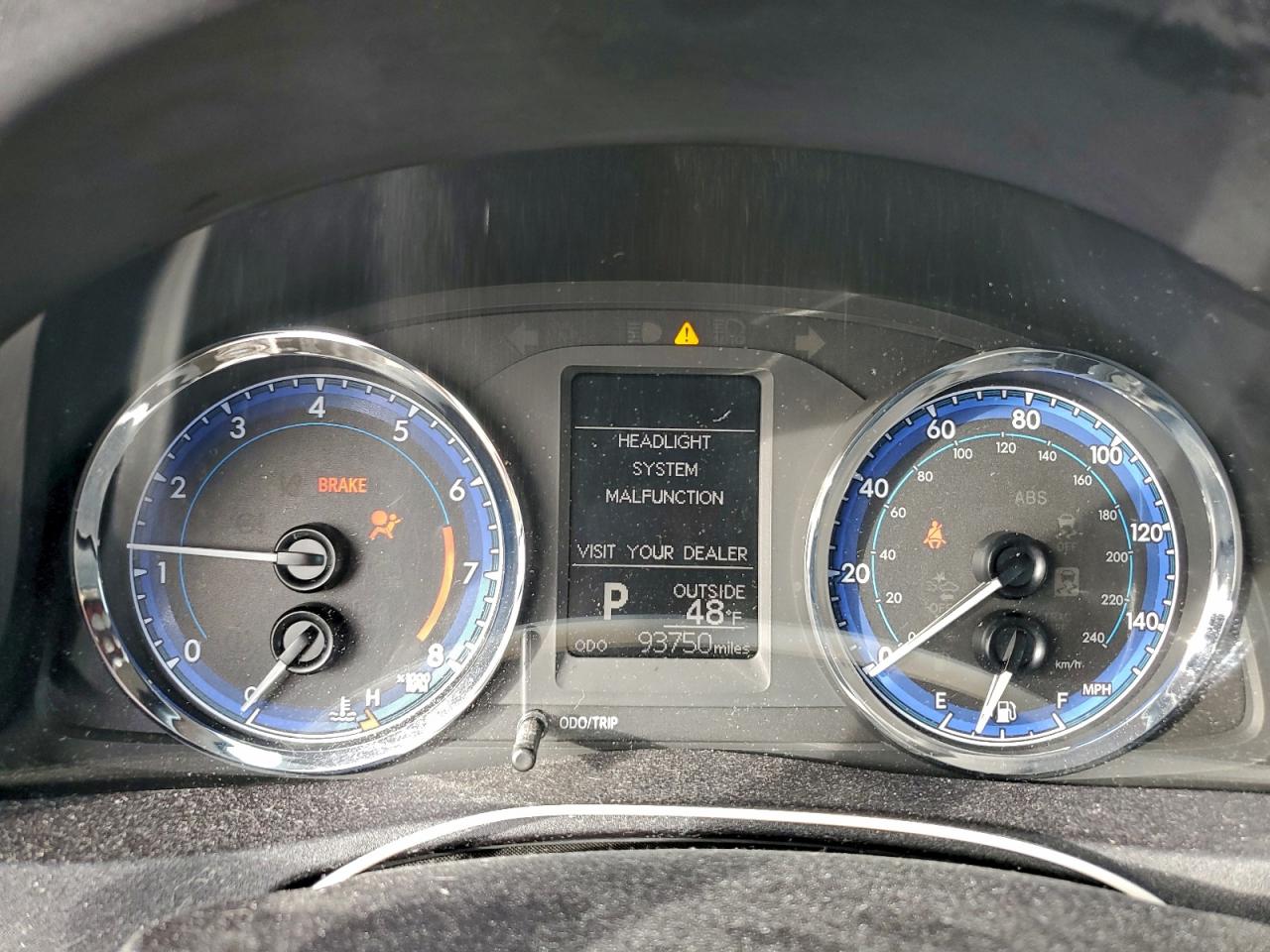 2018 TOYOTA COROLLA L photo 17