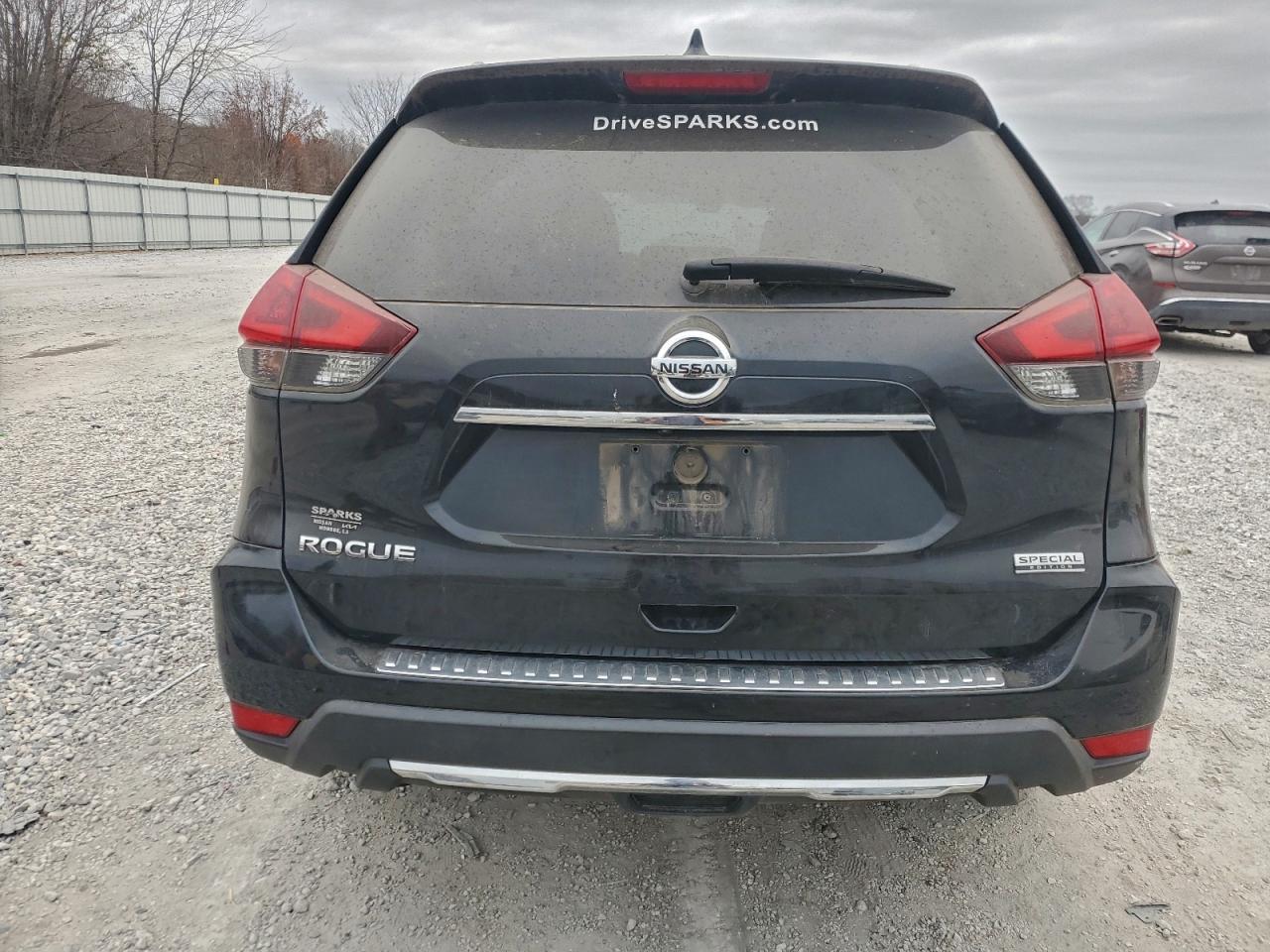 2020 NISSAN ROGUE S photo 11