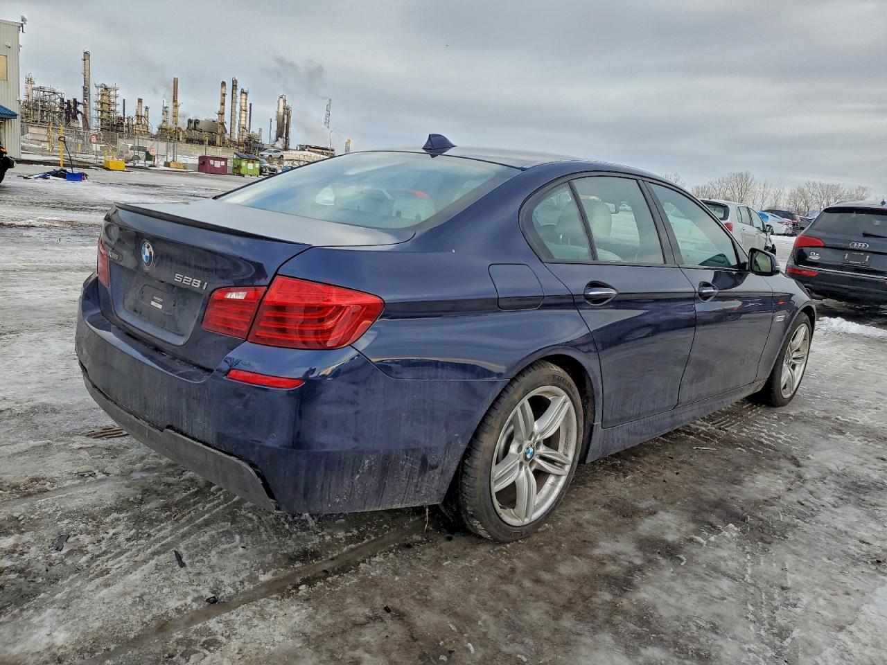 2016 BMW 528 XI photo 3