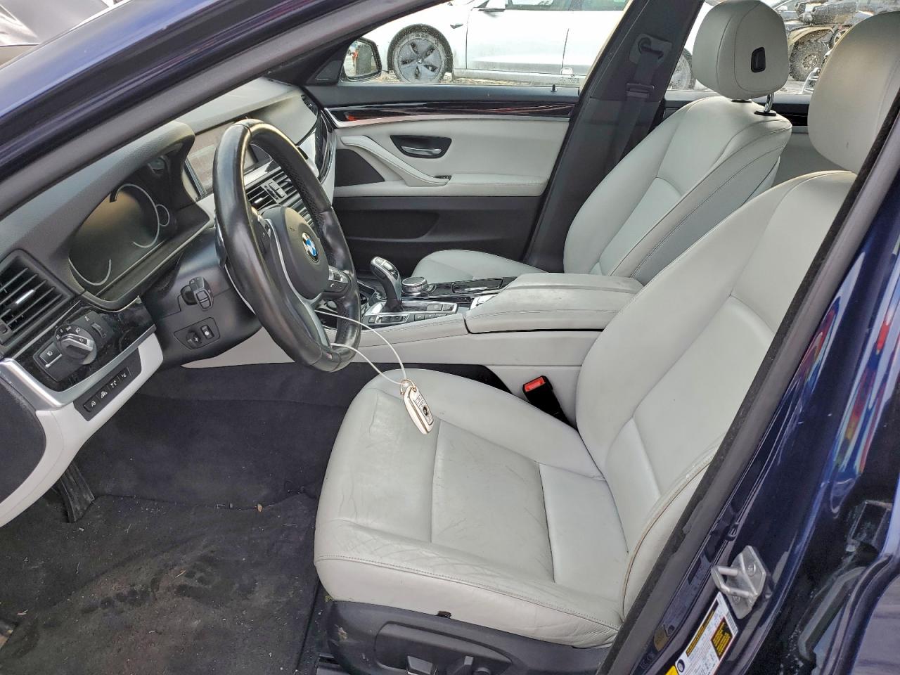2016 BMW 528 XI photo 7