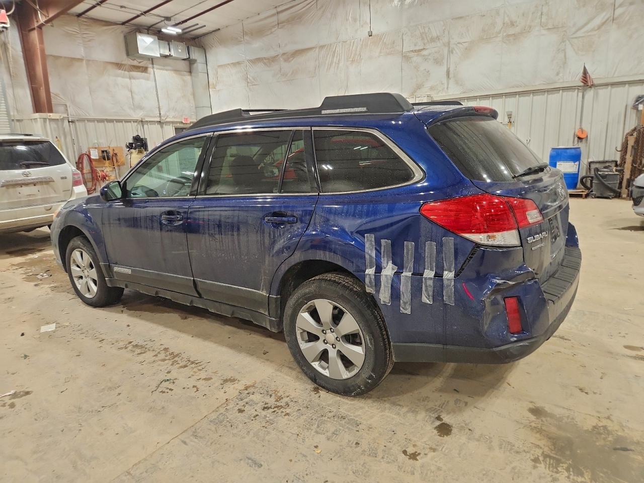 2010 SUBARU OUTBACK 2.5I PREMIUM photo 2